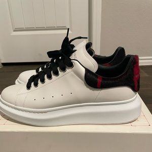 Alexander McQueen Mens Oversized Sneaker